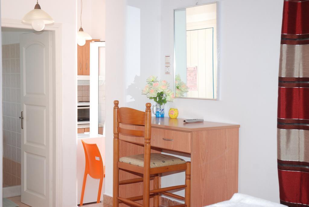 Pension Katerina Studios Тоурлос Номер фото